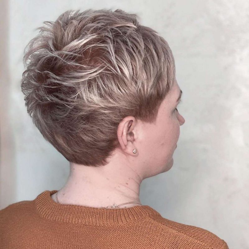 Amelia Walker Short Hairstyles – 4