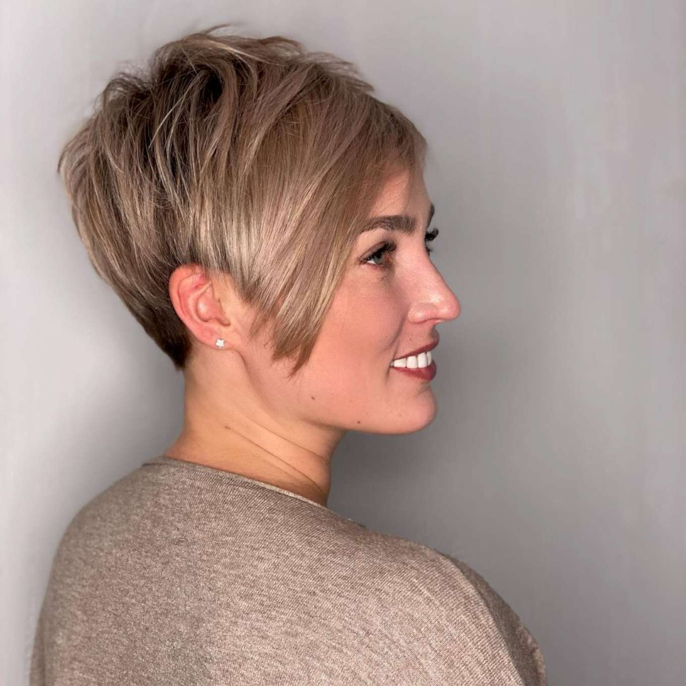 Wendy Bailey Short Hairstyles – 1