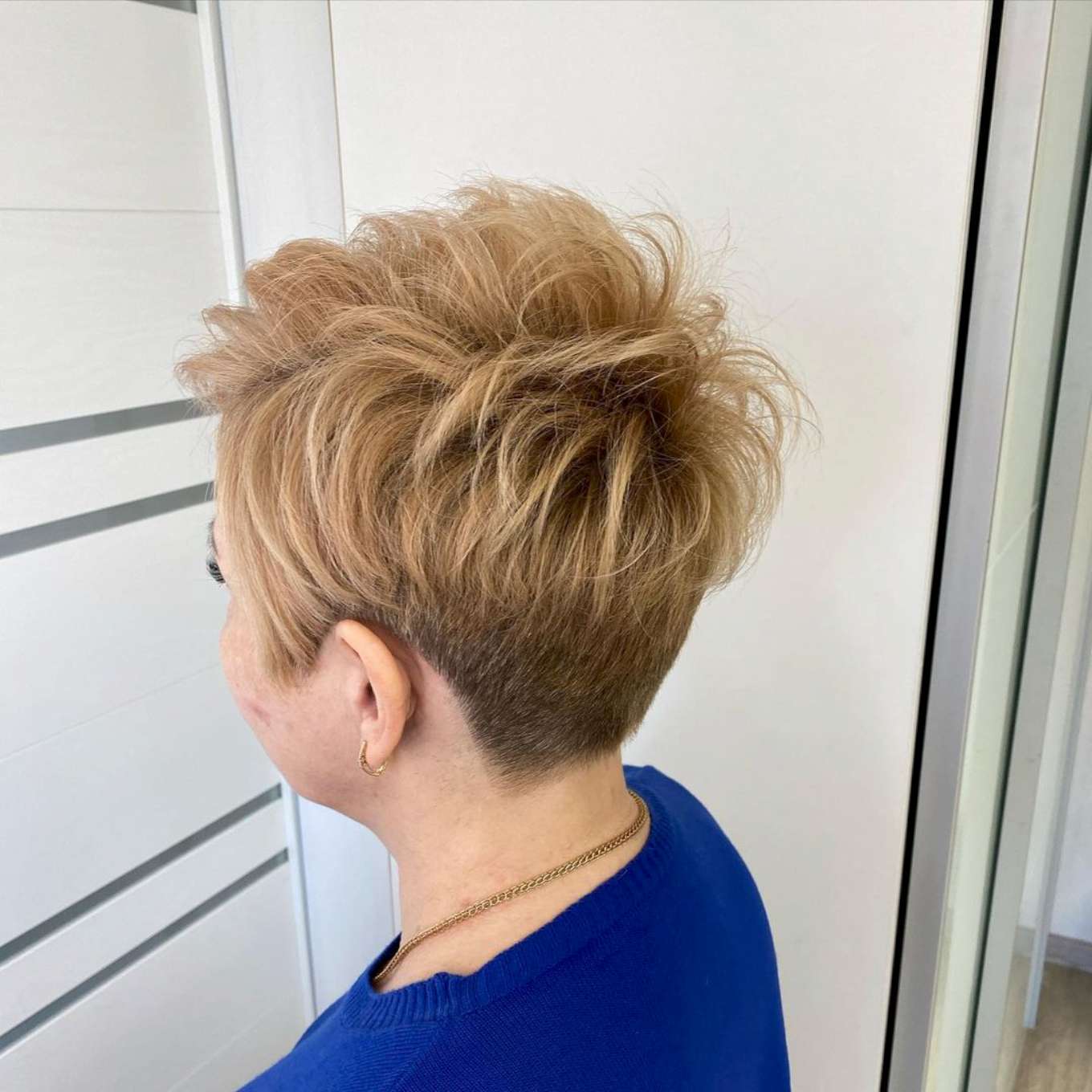 Phoebe Jenkins Short Hairstyles – 4