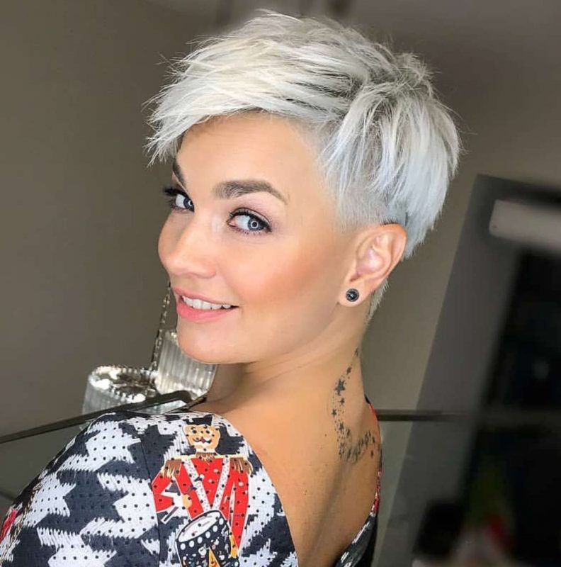 Stunning Pixie Haircuts for a Modern Look - 5