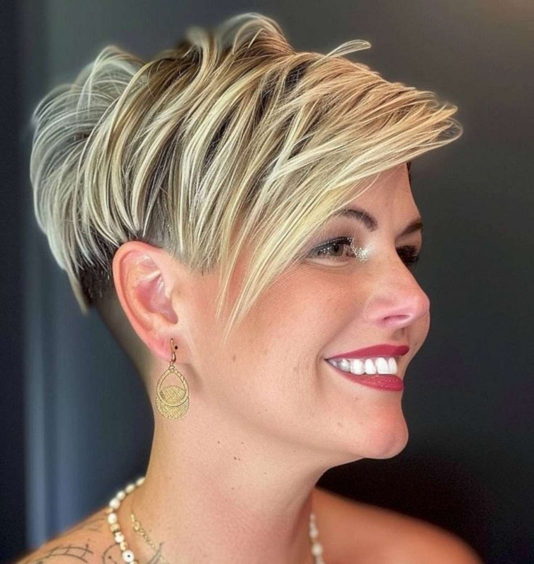 Trendy Short Hairstyles for Modern Women - 4