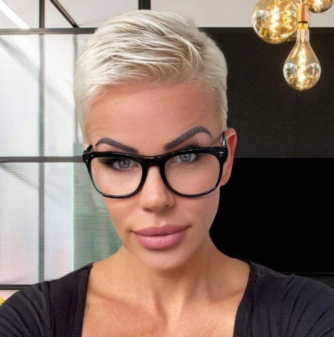 Trendy Short Hairstyles for Modern Women - 7