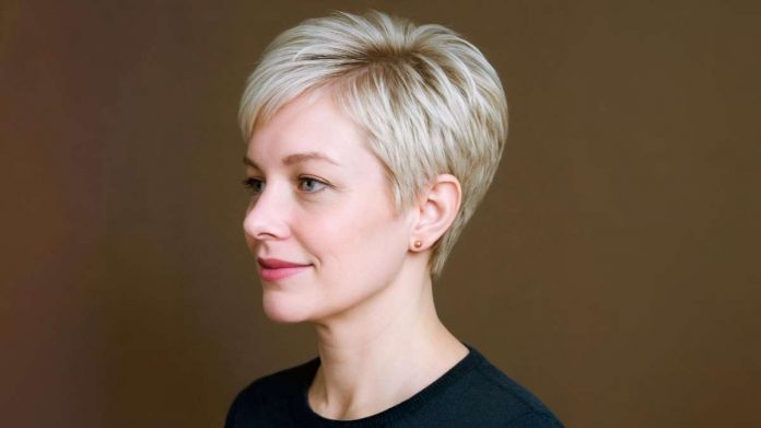 Four Chic Platinum Pixie Hairstyles That Define Modern Elegance